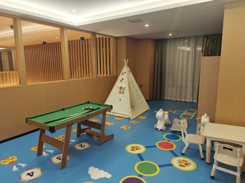 丽呈潮控酒店(河池金城江站白马步行街店)图片