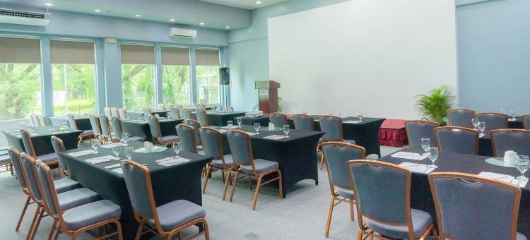 UP科技中心麦客达温德姆酒店(Microtel by Wyndham UP Technohub)图片