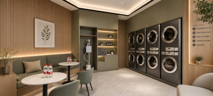 FF设计师酒店(赛里木湖店)图片
