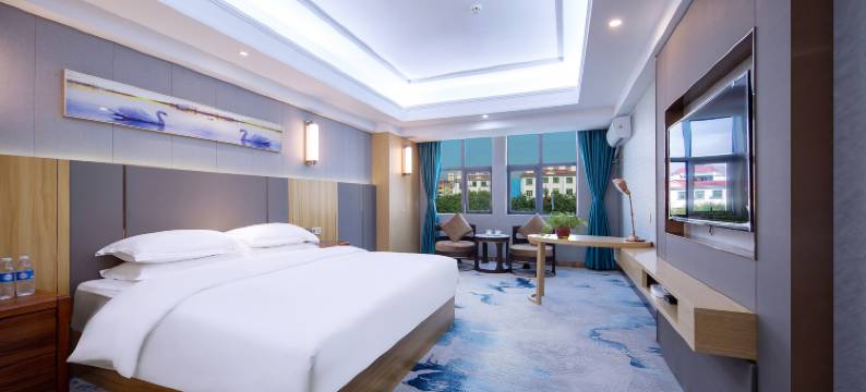 瑞丽玉景潭国际温泉酒店(彩云城店)图片