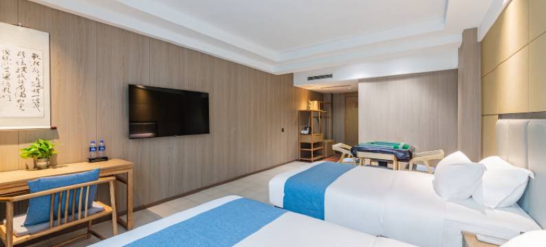 香港艾度假日酒店(重庆梁平重百商场店)图片