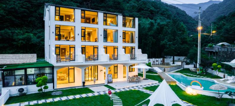 森岛·ALSEN·独岛溯溪美食民宿(安吉龙王山漂流浙北大峡谷店)图片