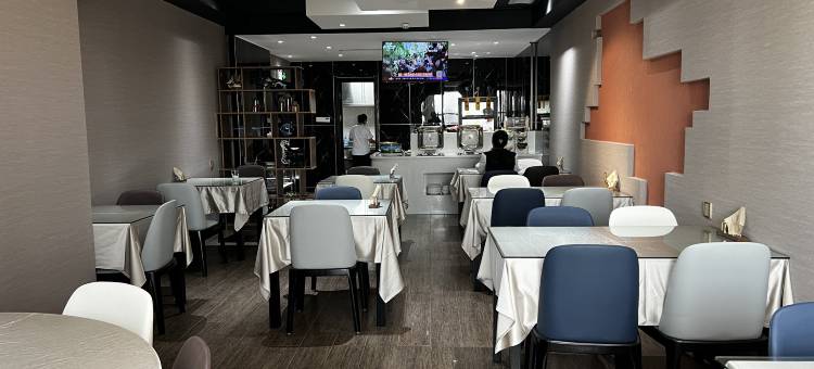 泰德维斯酒店(青山万达广场正翔国际店)图片