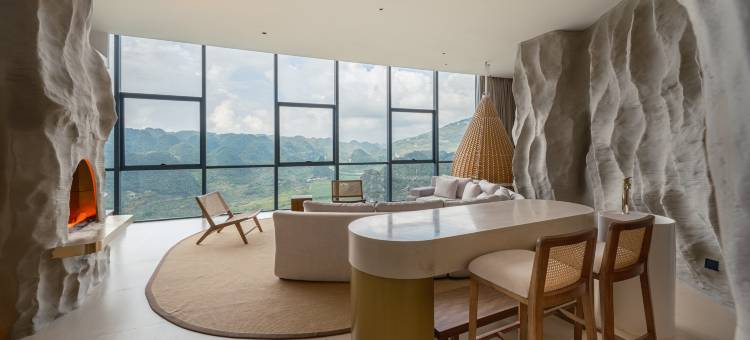 Z·悬崖酒店图片