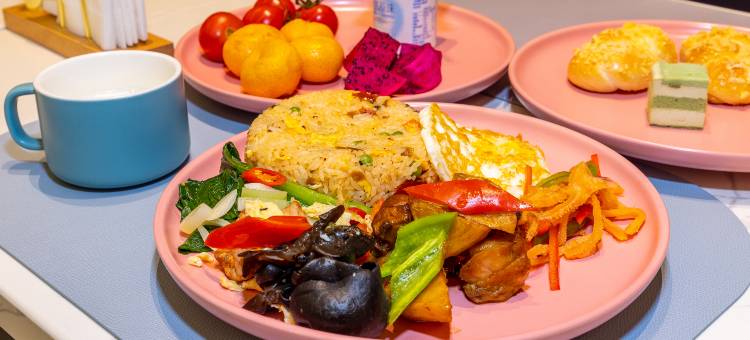 西宁力盟步行街人民公园丽呈睿轩酒店图片