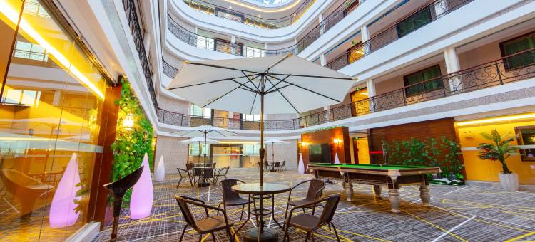 黔花之筑ATRIUM·GARDEN酒店(安顺黄果树大街火车站店)图片