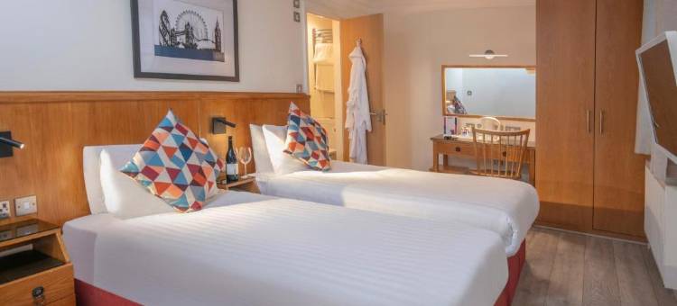 Queensway Hotel, Sure Hotel Collection by Best Western图片