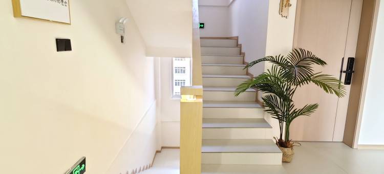 与木居民宿(昭通锦海建材家居城店)图片