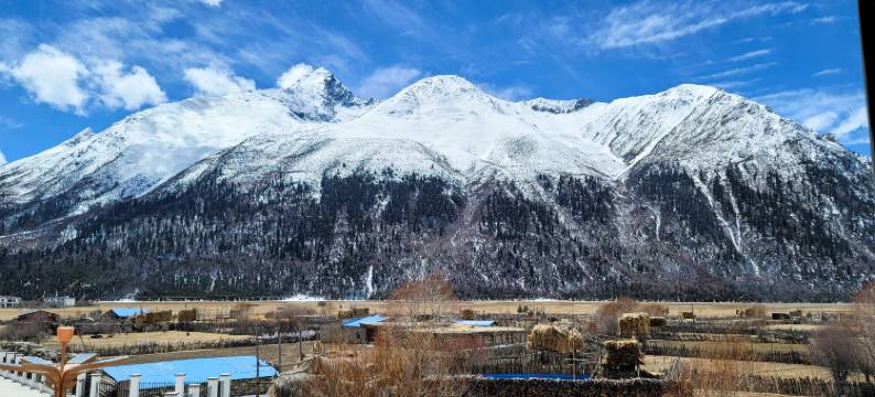 八宿然乌梦境酒店(然乌湖店)图片