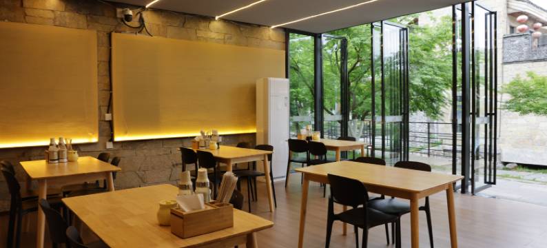 漫萱·湖光森屿OxyArtVilla度假美宿(青岩古镇店)图片