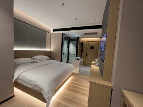 希尔曼酒店(深圳金光华国贸地铁站店)