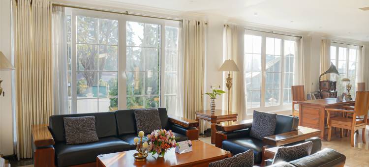 阿拉利亚绿野仙居酒店(Araliya Green Hills - Where Historic Charm Mingles with Natural Beauty)图片