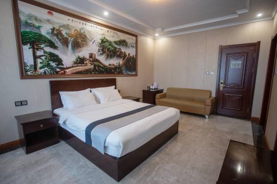 如家华驿精选酒店(朝阳市建平县京沈路店)