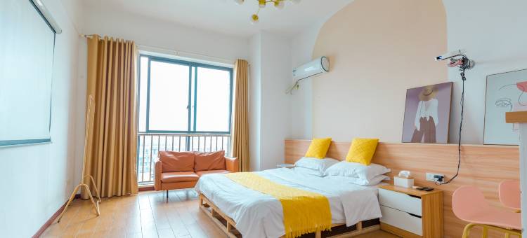 德宿精品影院公寓(淮安大学城浙大网新店)图片