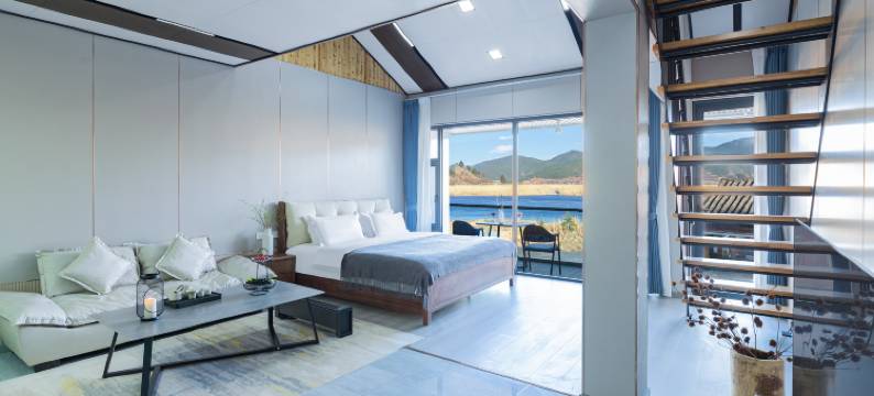 泸沽湖宜湾湖栖民宿图片