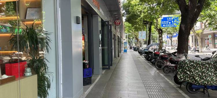 99旅馆连锁(上海青浦城中南路店)图片