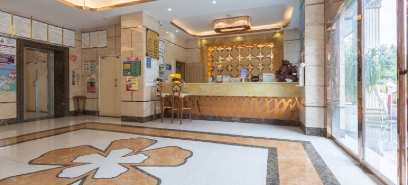 义龙大酒店(兴义民族师范学院开发区校区店)图片