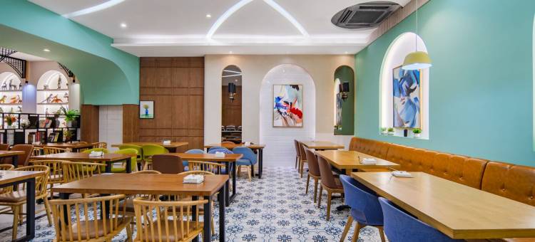 洛曼城堡酒店(常州中华恐龙园店)图片