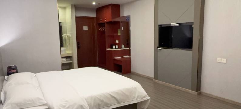 派柏·云酒店(泉州南环路经贸学院店)图片