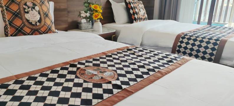 繁花阁•私汤温泉•美宿(姑婆山集散中心店)图片