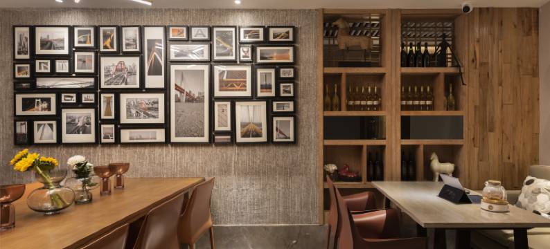 重庆清阅·OneJasper精选酒店(龙湖时代天街石油路地铁站店)图片