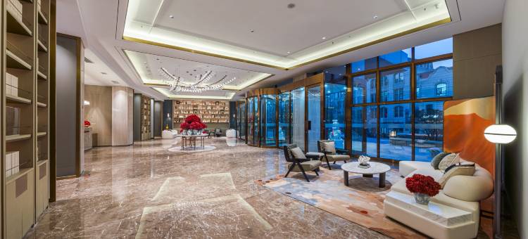 青岛石老人海水浴场极地海洋公园海景美仑酒店图片