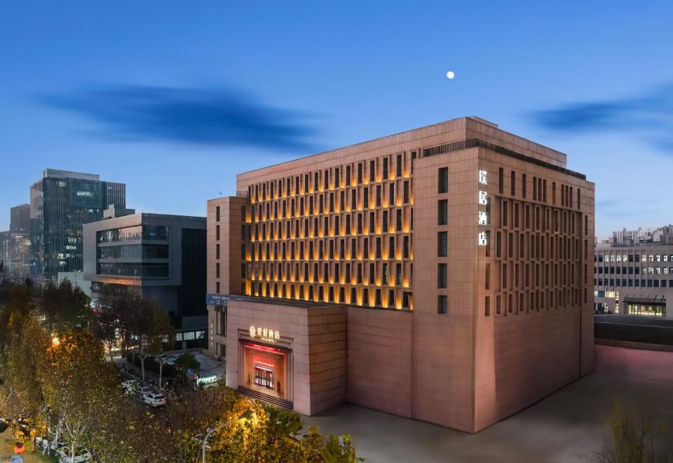 郑州璞居酒店(高铁东站店)外景图