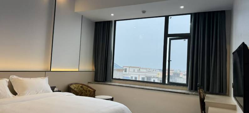 鑫梅宾馆(坡头镇人民政府店)图片