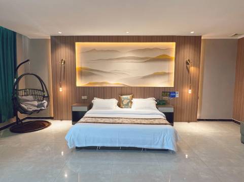 凯森帝亚假日酒店(胶州北站店)