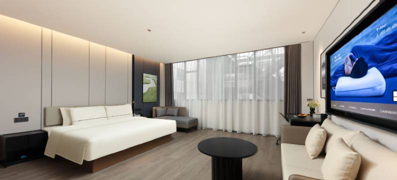 重庆光电园两江幸福广场亚朵酒店图片