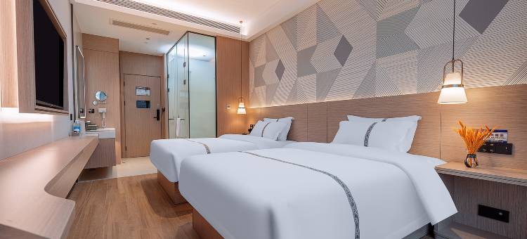 泉商酒店(柳州白莲机场毅德城店)图片