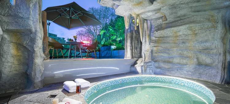 安顺•悦漫致丨CINEMAMTHSCENERYVACAY温泉酒店(平坝南站区政府店)图片