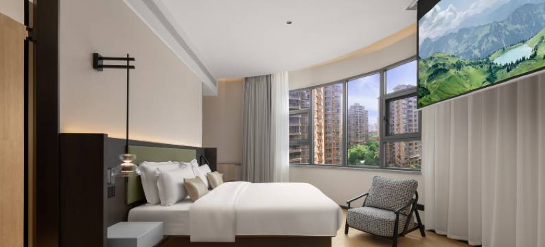 贵阳·欢住｜Soong·CinemaBathtub设计酒店(喷水池地铁站甲秀楼店)图片