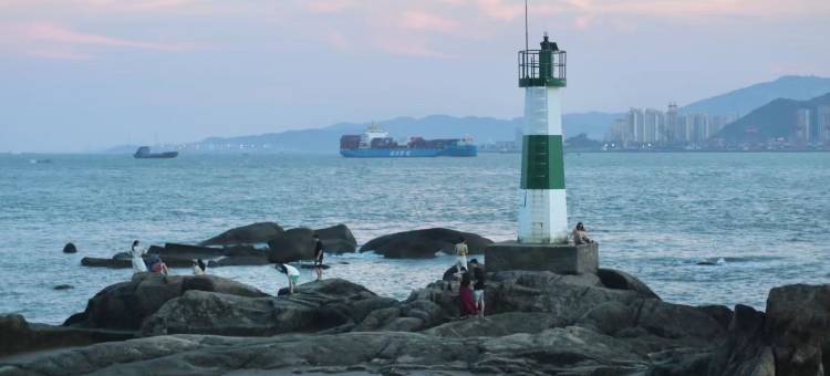 厦门丽呈睿轩酒店(海沧湾嵩屿客运码头店)图片