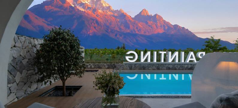 丽江・画中里|Lnside The Painting・日照金山观景美宿(束河古镇店)图片