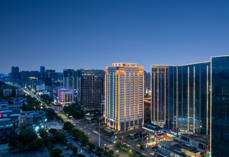 防城港高铁北站行政中心亚朵酒店外景图