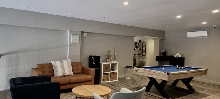 橡镇巢(Oaktown Roost)图片