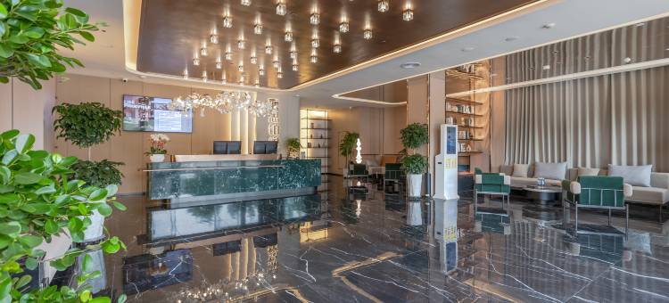 丽思铂悦酒店(那拉提旅游风景区客运站店)图片