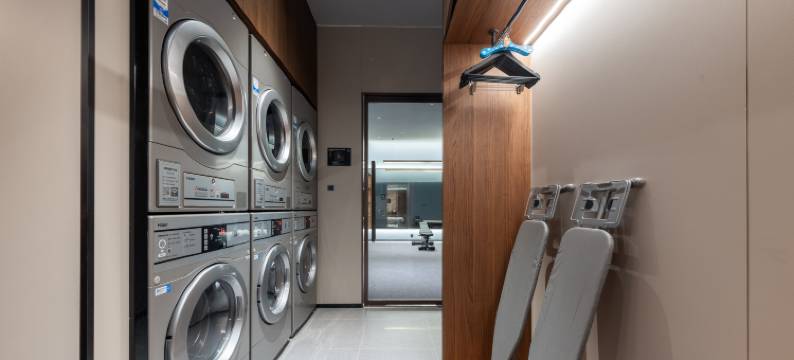 杭州钱江世纪城通惠北路亚朵酒店图片