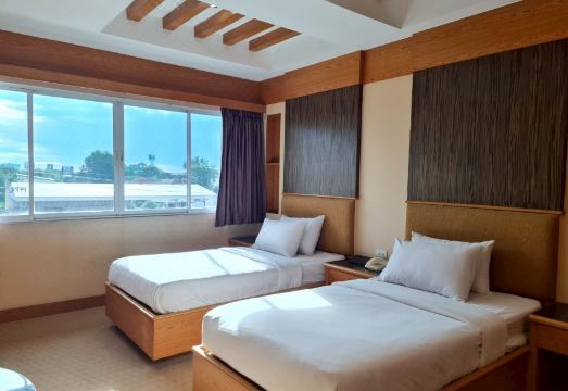 The Rich Hotel Hotel Overview