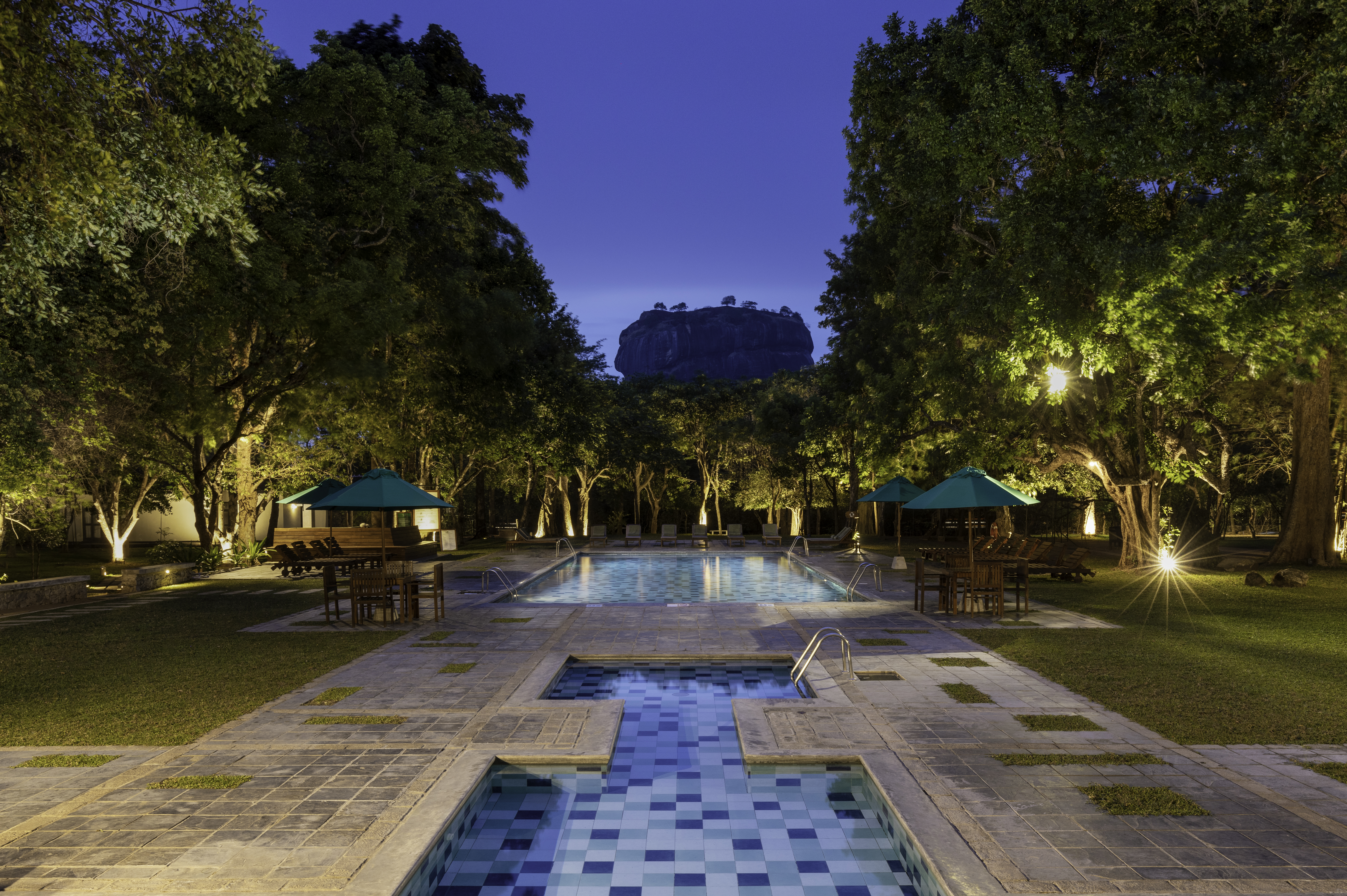 Hotel Sigiriya Over view
