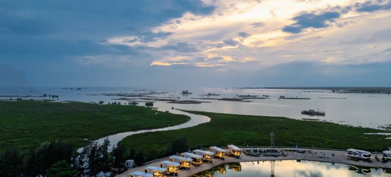 慕汐·野舍太空舱酒店(海丝首港店)图片