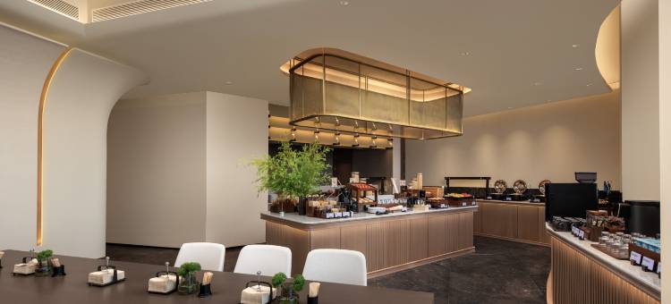 安顺古城虹山湖路亚朵酒店图片