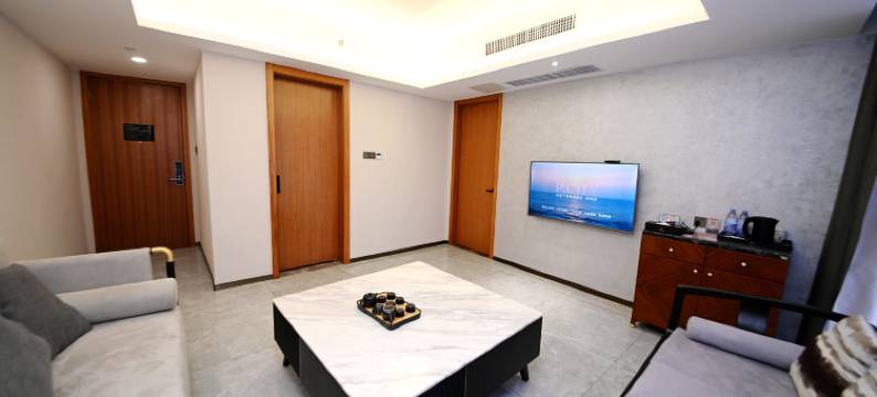 鹏城酒店(深圳观澜竹村地铁站店)图片