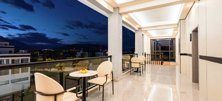 夕雅图·Tomorrow丨观山雪景度假酒店(丽江千古情高铁站店)图片