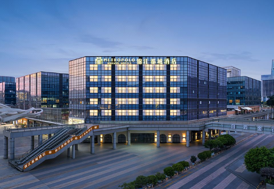 Guangzhou Baiyun New Town Wanda Plaza Metropolo HotelHotel Overview