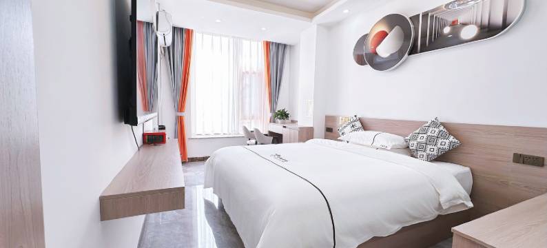 金钰酒店(曲靖花柯夜市店)图片