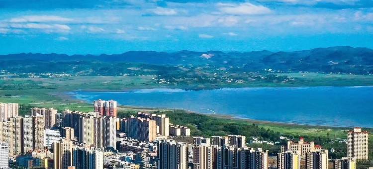 Shimmer·海悦澜智能艺术酒店(威宁草海风景区店)图片