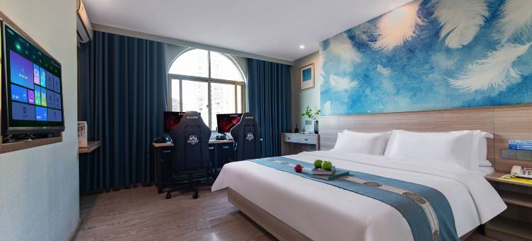 蚂蚁·光年电竞酒店(惠州水口文化体育中心店)图片