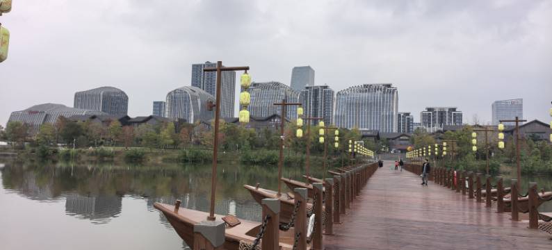 逸居轻舍影院公寓(婺州古城景区店)图片